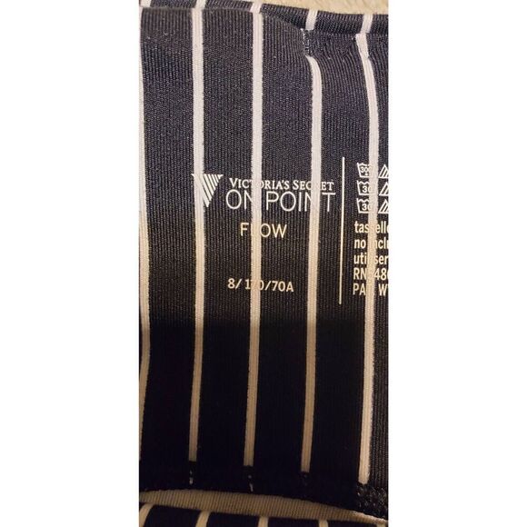 NWOT VICTORIA'S SECRET ESSENTIAL BIKE SHORTS - Picture 4 of 6